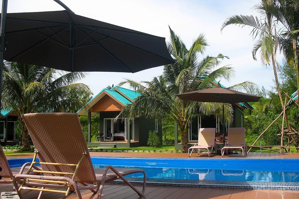 Hongte Khaolak Resort Khao Lak Exterior photo