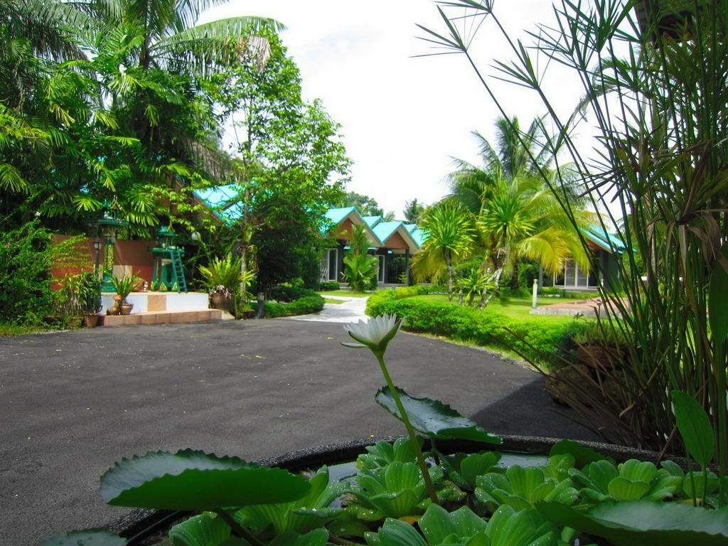 Hongte Khaolak Resort Khao Lak Exterior photo